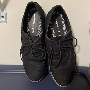 Madden girl wing tip shoes